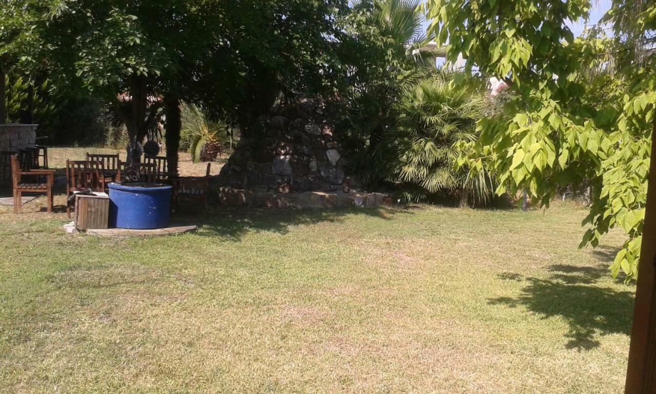 Villa Close To The Beach Ormos Panagias Exterior photo