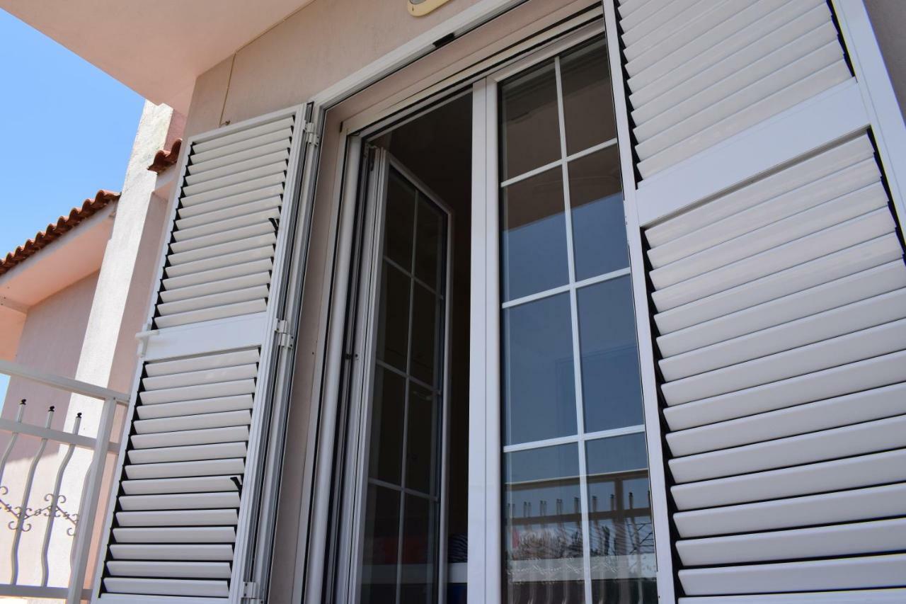 Villa Close To The Beach Ormos Panagias Exterior photo