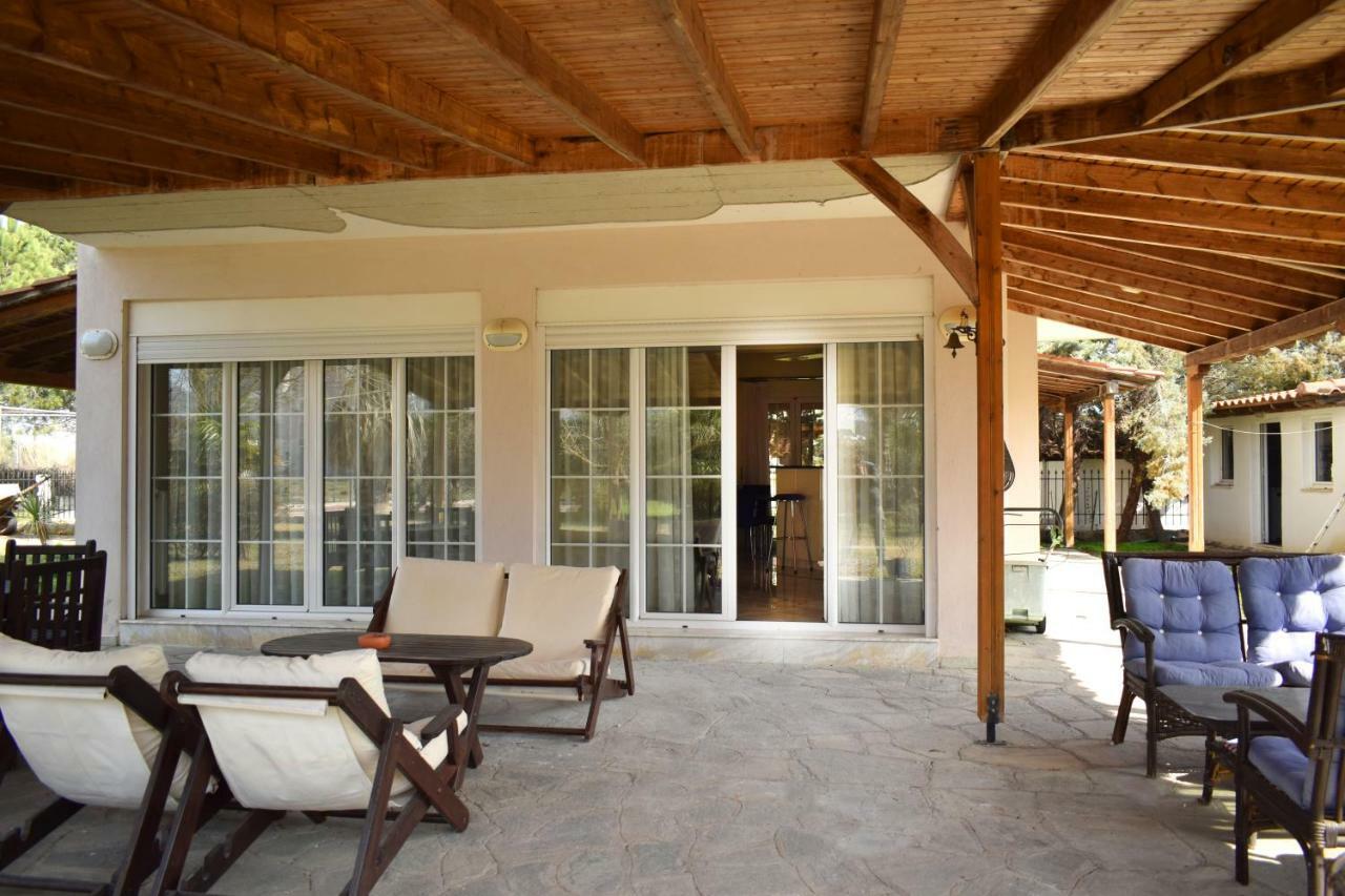 Villa Close To The Beach Ormos Panagias Exterior photo