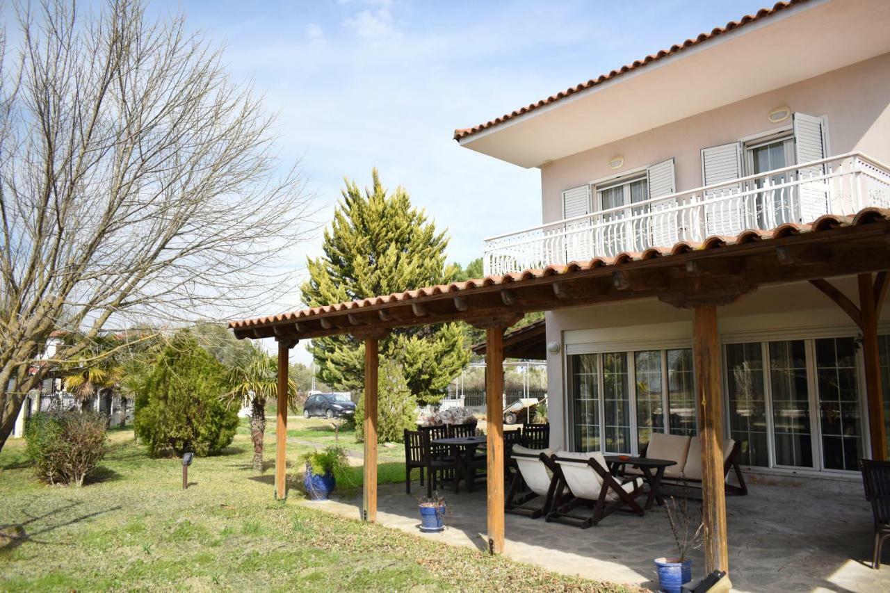 Villa Close To The Beach Ormos Panagias Exterior photo