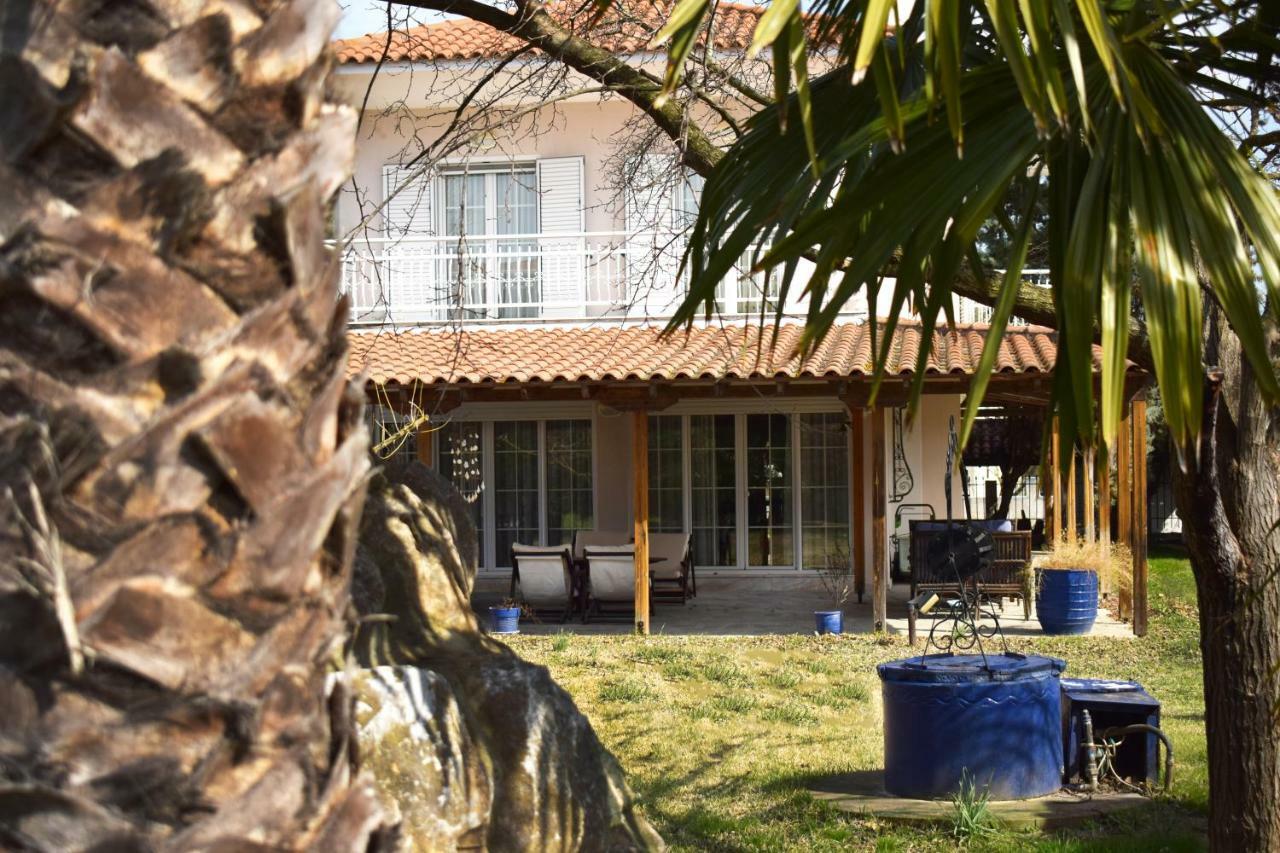 Villa Close To The Beach Ormos Panagias Exterior photo
